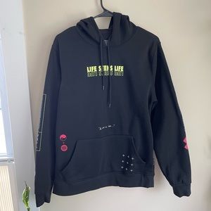 Black hoodie “life seeks life” medium